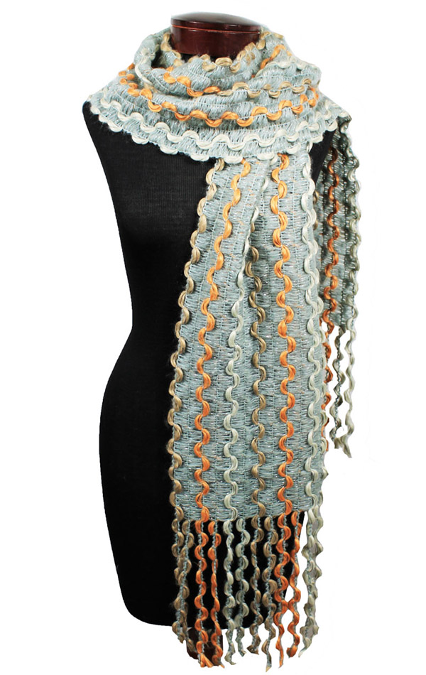 160g long pluffy wave knit scarf