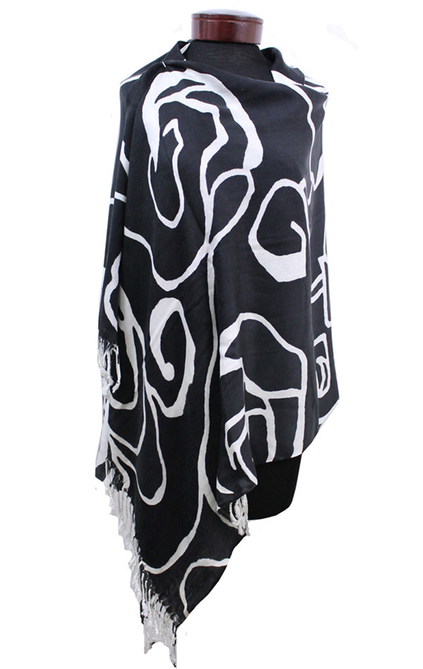 Swirl line pattern black and white shawl
