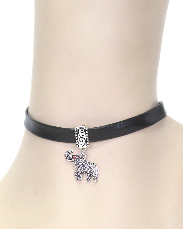 Houndtooth textured elephant charm leatherette choker necklace