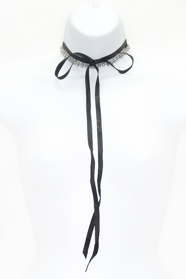 Crystal and velvet wrap choker necklace