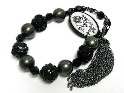 Bead and tassel bracelet