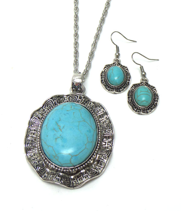 Turquoise stone with textured metal necklace set 