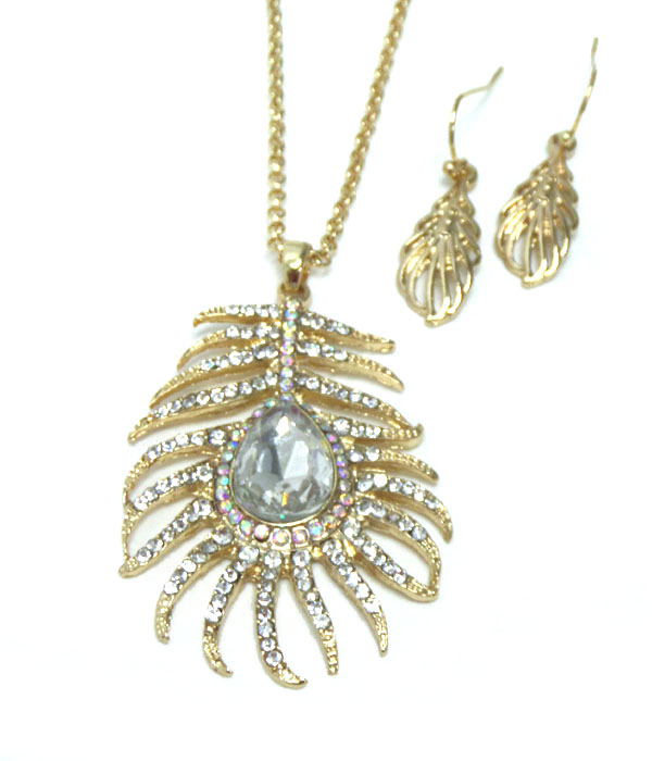 Feather with stone in center and crystals necklace set