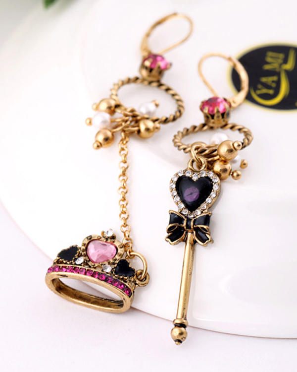 Boutique style vintage crystal crown and key earring