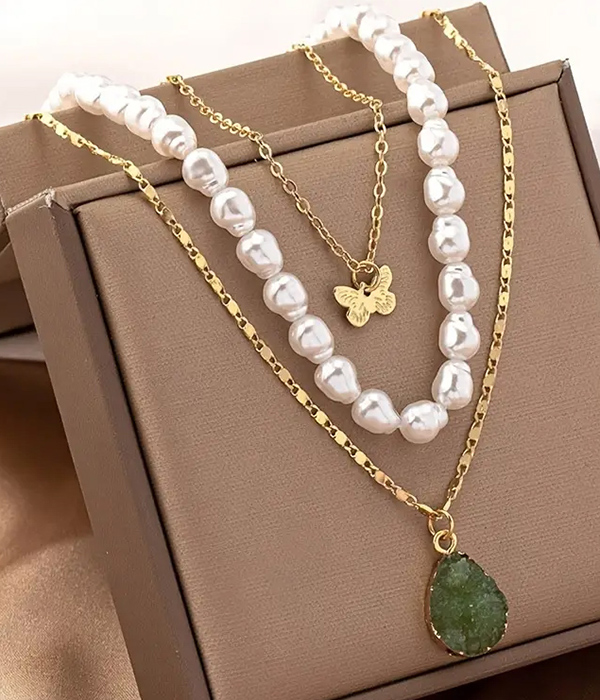Multi layer butterfly and pearl necklace