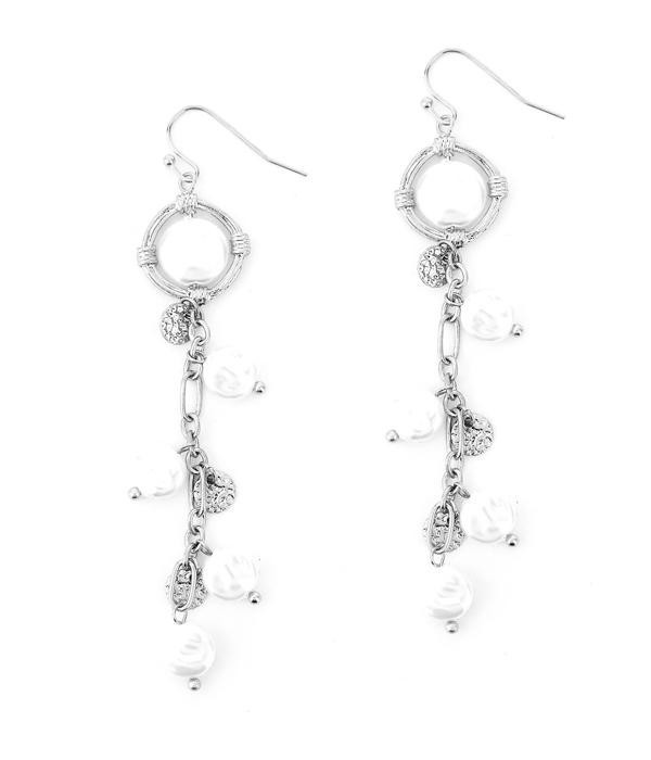 Pearl drop earring