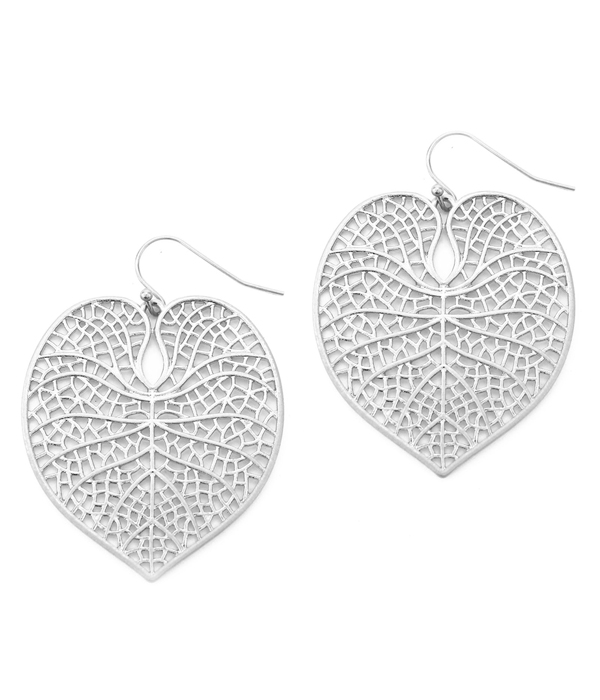 METAL FILIGREE LEAF EARRING