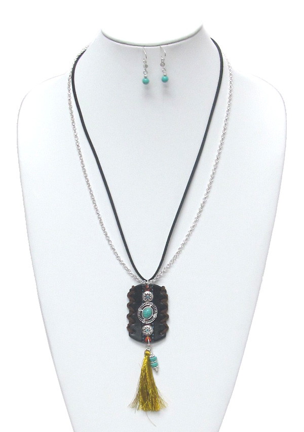 BOHO STYLE CHAIN AND SUEDE TASSEL NECKLACE SET 