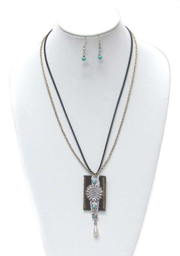 Boho style chain and suede tassel necklace set 