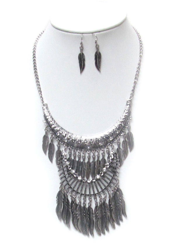 Metal  feather drop layer necklace set 