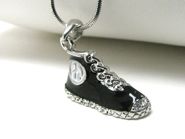 Made in korea whitegold plating crystal and epoxy art peace shoe pendant neckalce