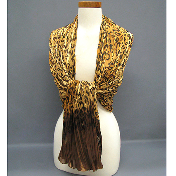 Animal ruffle scarf -100% polyester