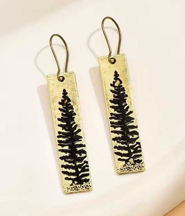 Vintage tree bar earring