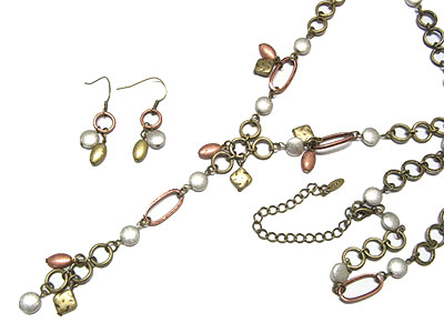 Burnish metal link necklace and earring set