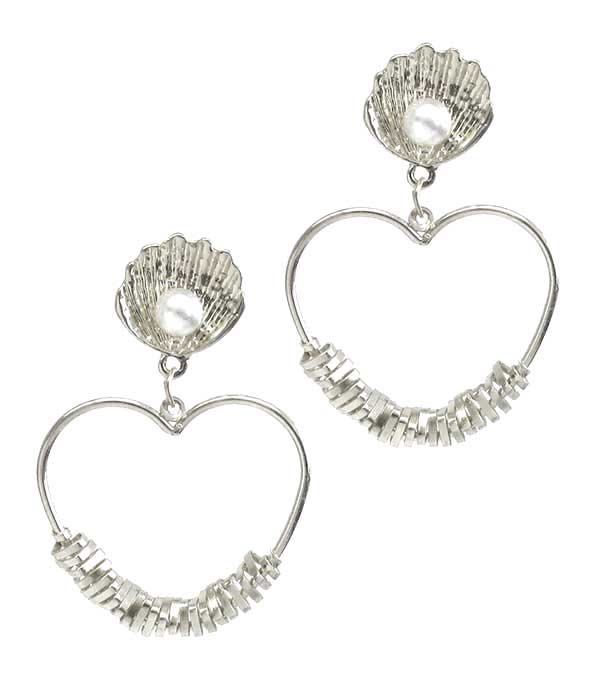 PEARL IN SHELL AND HEART EARRING