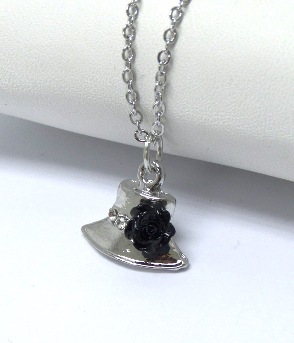 Meatl hat with stones and crystals necklace