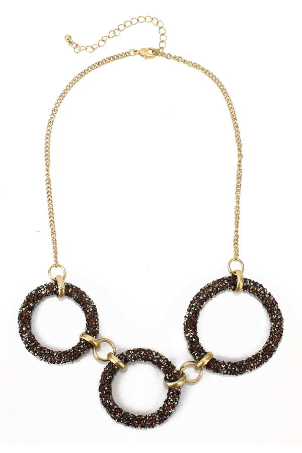 Glittering ring link necklace