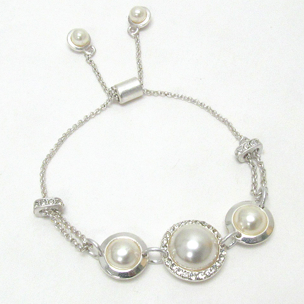 Crystal and triple pearl bracelet