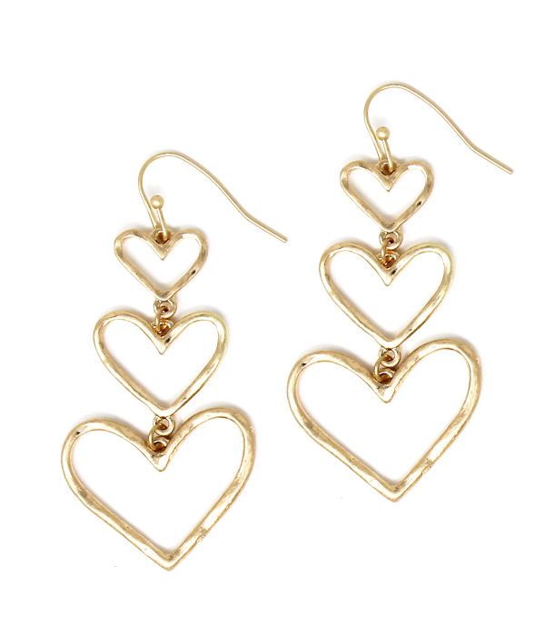 TRIPLE HEART LINK EARRING