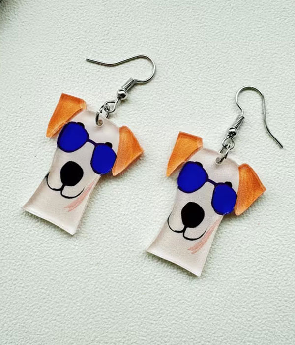 Dog theme acrylic earring - labrador retriever
