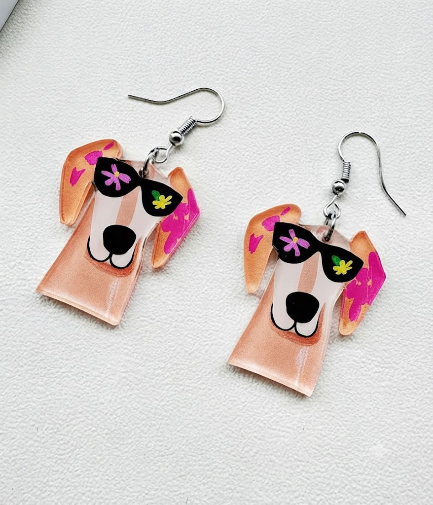 Dog theme acrylic earring - vizsla