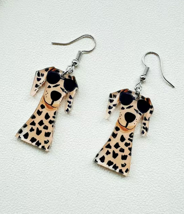 Dog theme acrylic earring - dalmatian