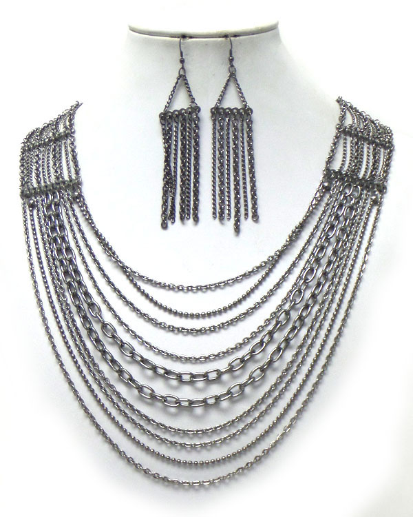 Layer multi chain necklace set