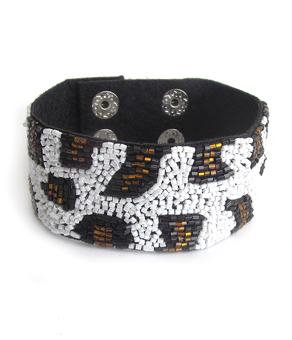 MULTI SEED BEAD ANIMAL PRINT BRACELET