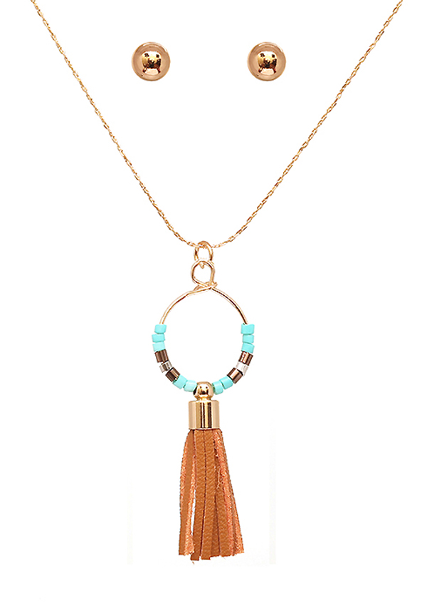 LEATHER TASSEL AND BEAD METAL RING PENDANT NECKLACE SET