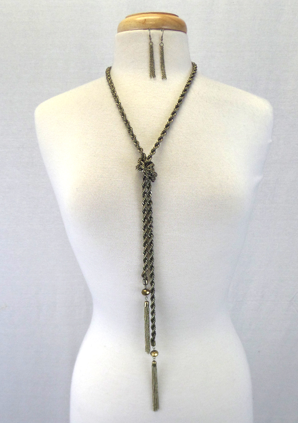 Thick twisted chain with knot tassel drop necklace set 