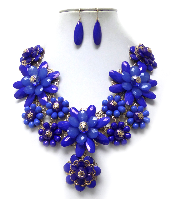 Chunky acrylic facet flower necklace set