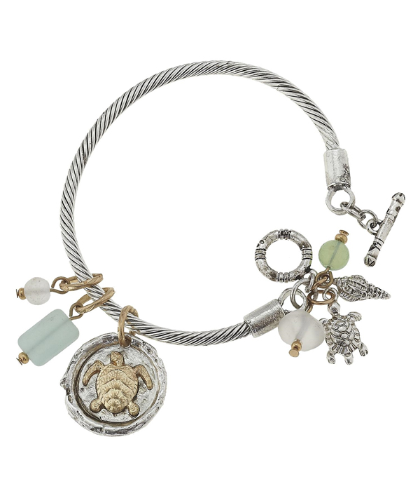 Handmade sea turtle charm twist wire toggle bracelet
