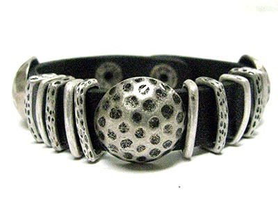 Pebble metal design shread  leather band bracelet
