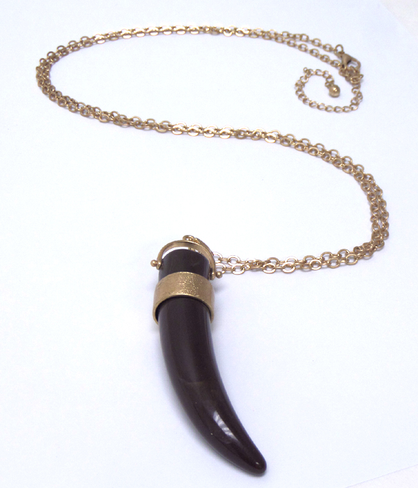 HORN TUSK PENDANT LONG NECKLACE