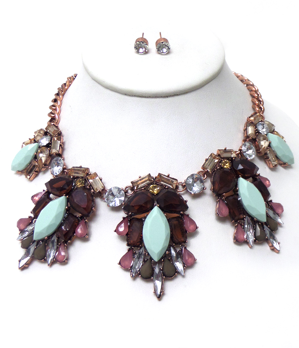 Multi stud crystals linked necklace set