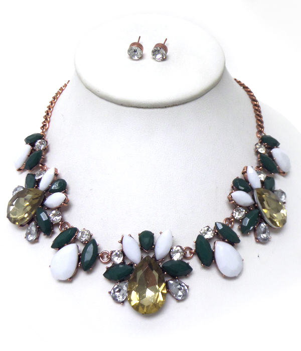 Resinstud multi crystals necklace set