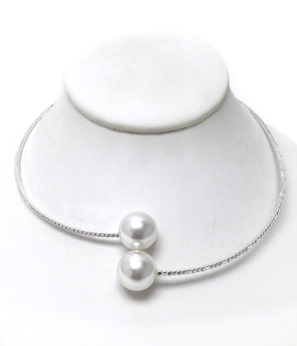 Flexible memory wire crystals with pearl chocker necklace