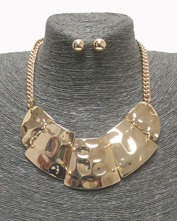 Flat metal linked chain necklace set