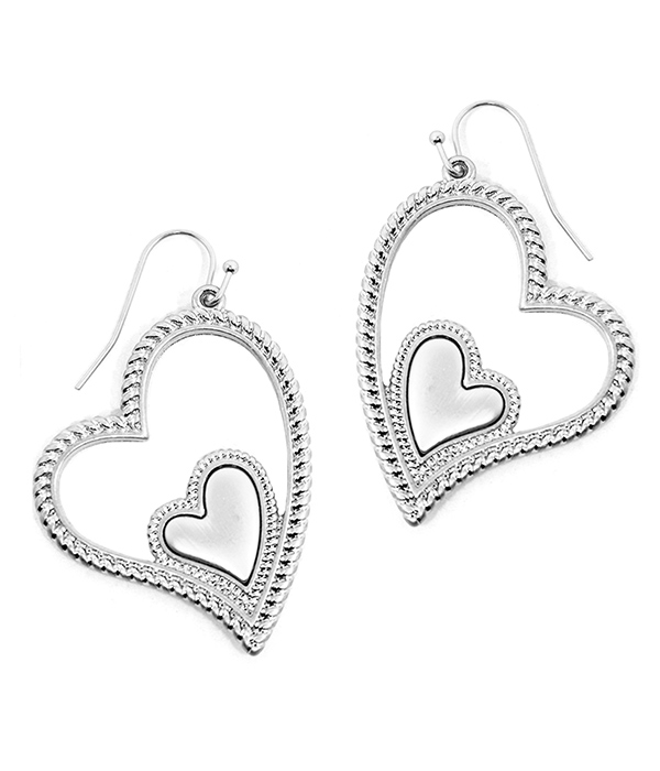 DOUBLE HEART EARRING