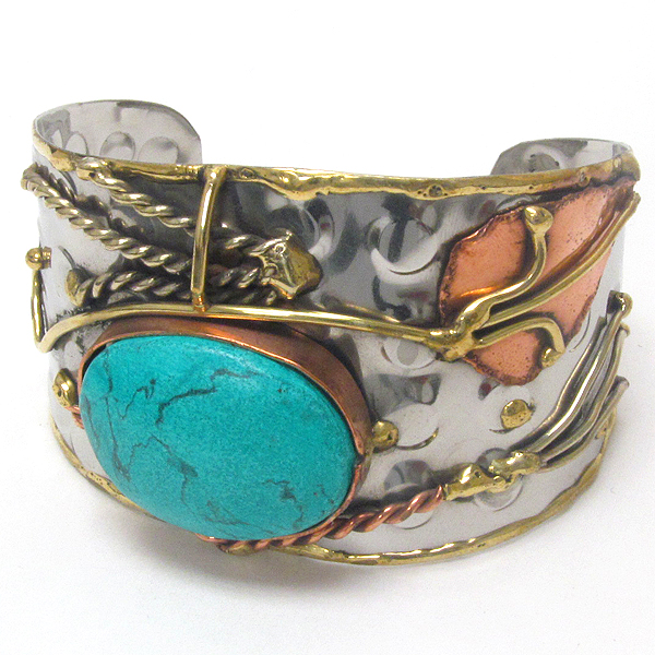 Handmade metal art bangle bracelet - 100% brass