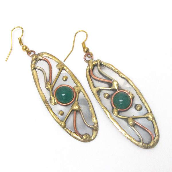Handmade metal art oval drop earring - 100% brass