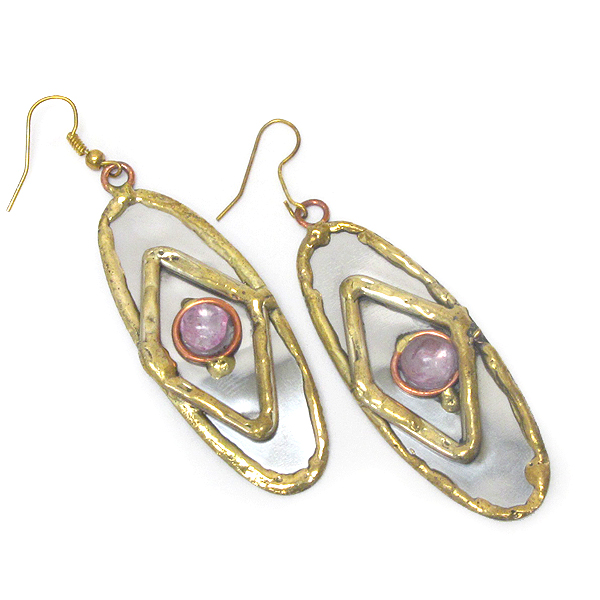 Handmade metal art oval drop earring - 100% brass
