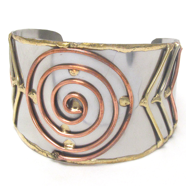 Handmade metal art bangle bracelet - 100% brass