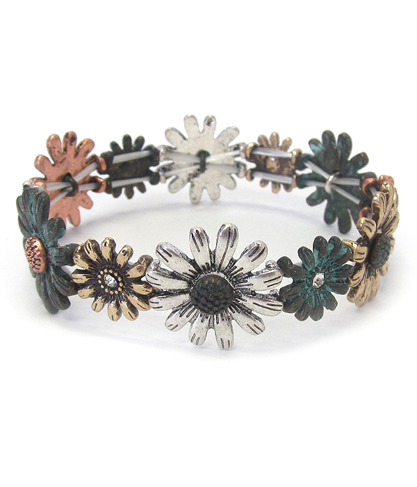 Vintage rustic metal stretch bracelet - flower