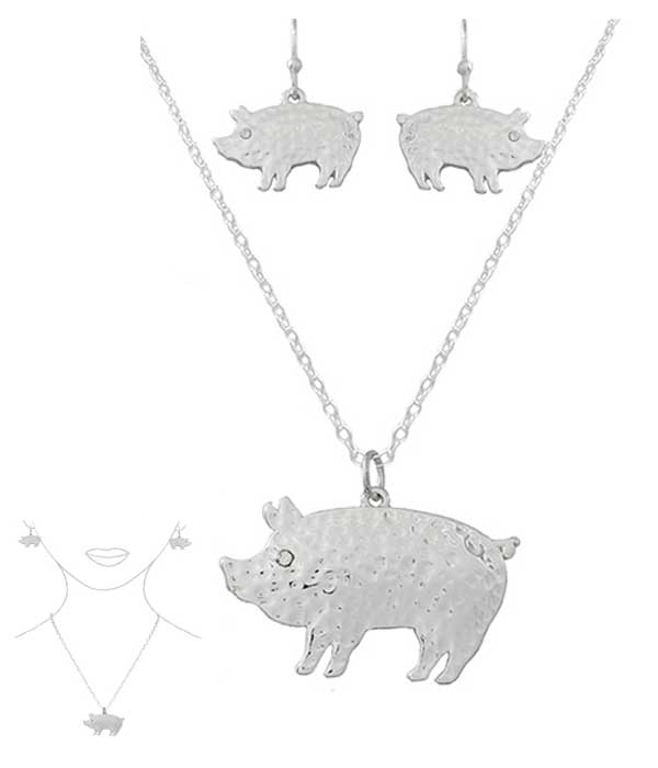 FARM THEME PENDANT NECKLACE EARRING SET - PIG