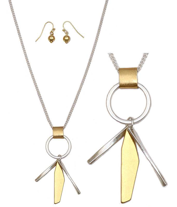 Geometric shape pendant necklace set