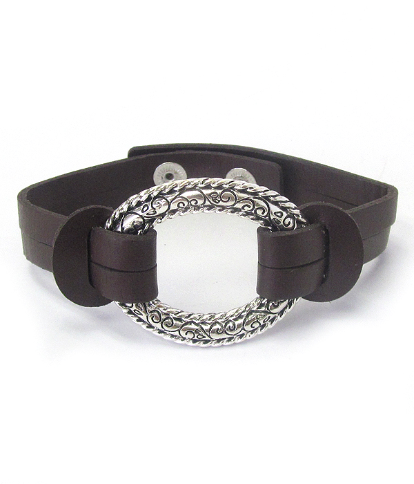 Designer textured oval ring and snap on leather bracelet