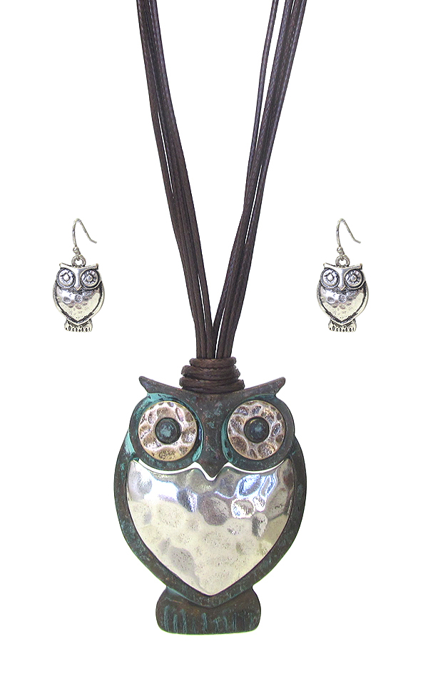 METAL OWL PENDANT AND MULTI CORD NECKLACE SET