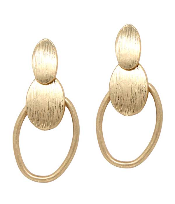 SCRATCH METAL OVAL EARRING