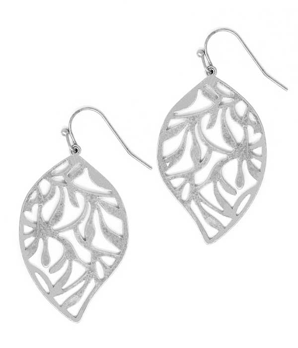 METAL LEAF EARRING